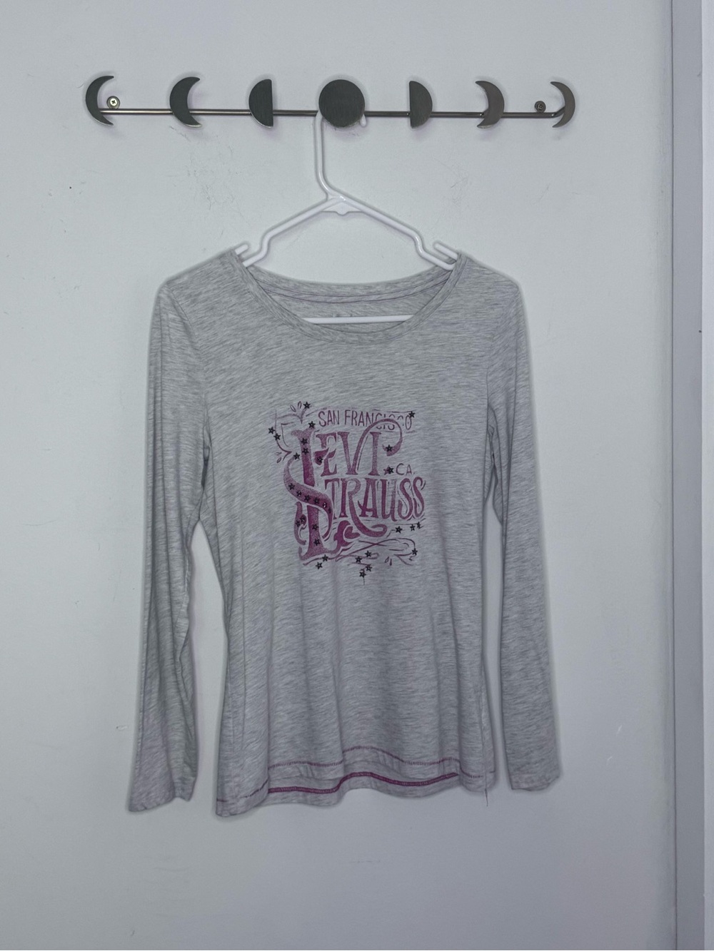 Levi Strauss San Francisco Gray Red Graphic Long Sleeve Top M
